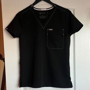 Figs Black Short Sleeve scrub top woman’s XS